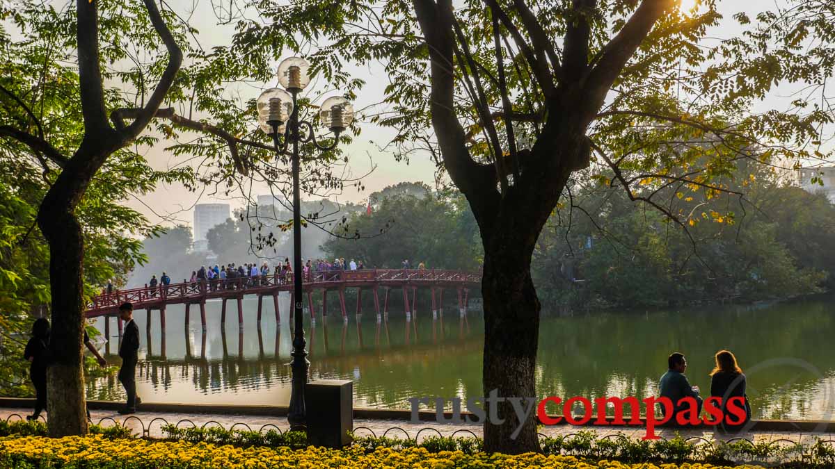 Walking Hanoi's Hoan Kiem Lake